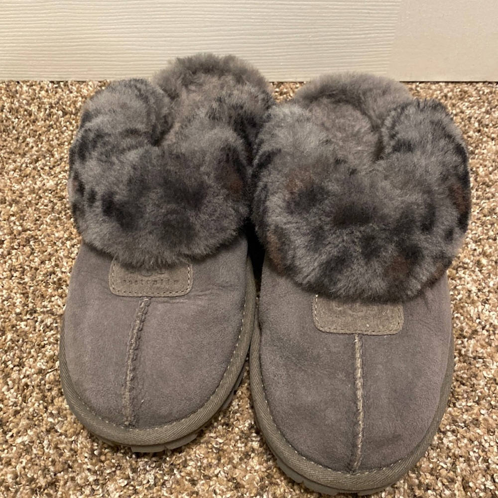 Ugg Slippers -Grey